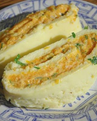 Сырный рулет с тыквой