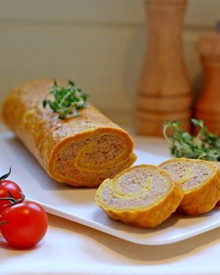Тыквенный рулет с мясным фаршем