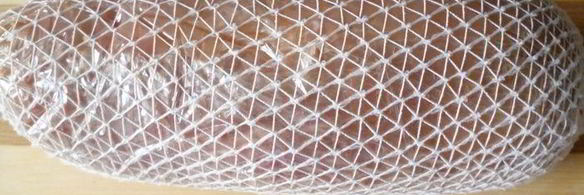 вареный куриный рулет