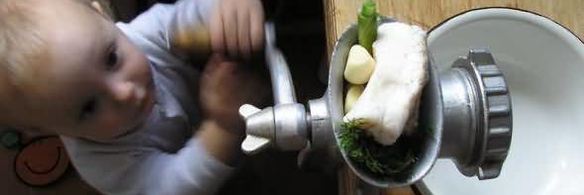 сало с зеленью и чесноком