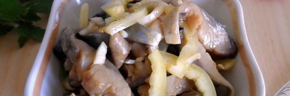 сельдь, маринованная в соевом соусе