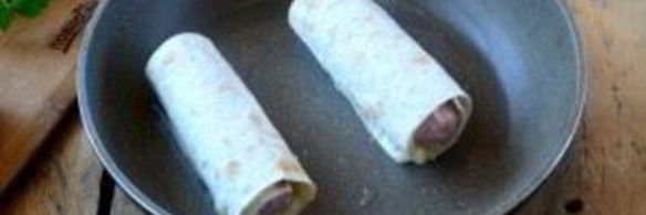 сосиски в картофельно-сырной шубке