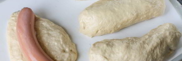 сосиски в тесте на сковороде