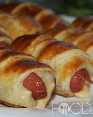 Сосиски в тесте с сыром