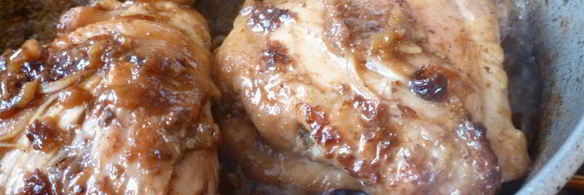 томленые куриные бедра, маринованные в квасе