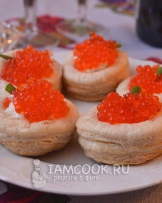 Волованы с красной икрой