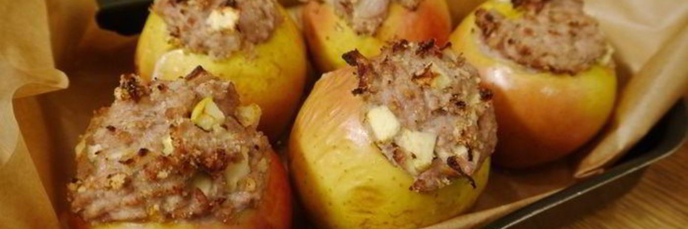 Яблоки, фаршированные телятиной