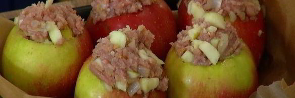 яблоки, фаршированные телятиной