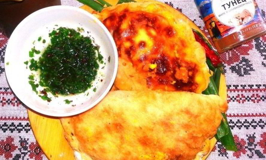 Рецепт эмпанадаса с тунцом и маринованным желтком