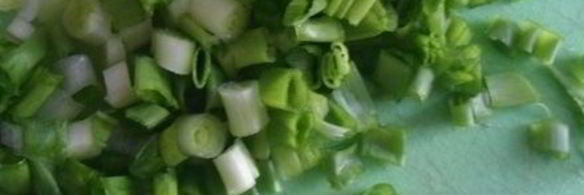 закуска из курицы, орехов и творожного сыра