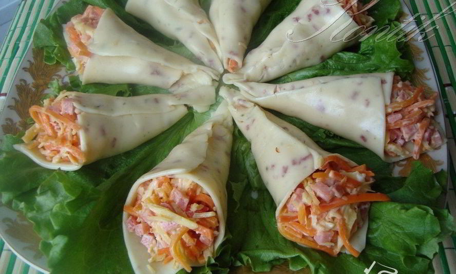 Рецепт закуски из плвленного сыра с корейской морковью