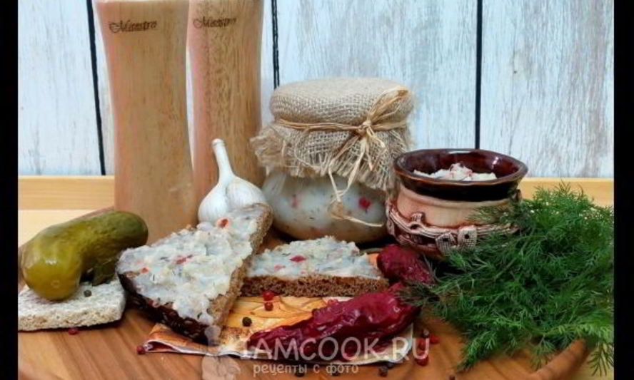 Рецепт закуски из сала с чесноком