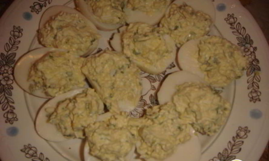 Рецепт закуски из яиц с брынзой